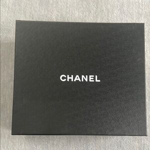 CHANEL Black Box
